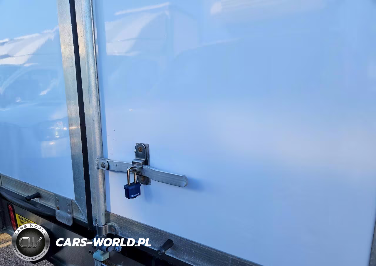 2023 Ford E350 Refrigerated Box Truck VIN:1FDWE3FK5PDD09757 - 10