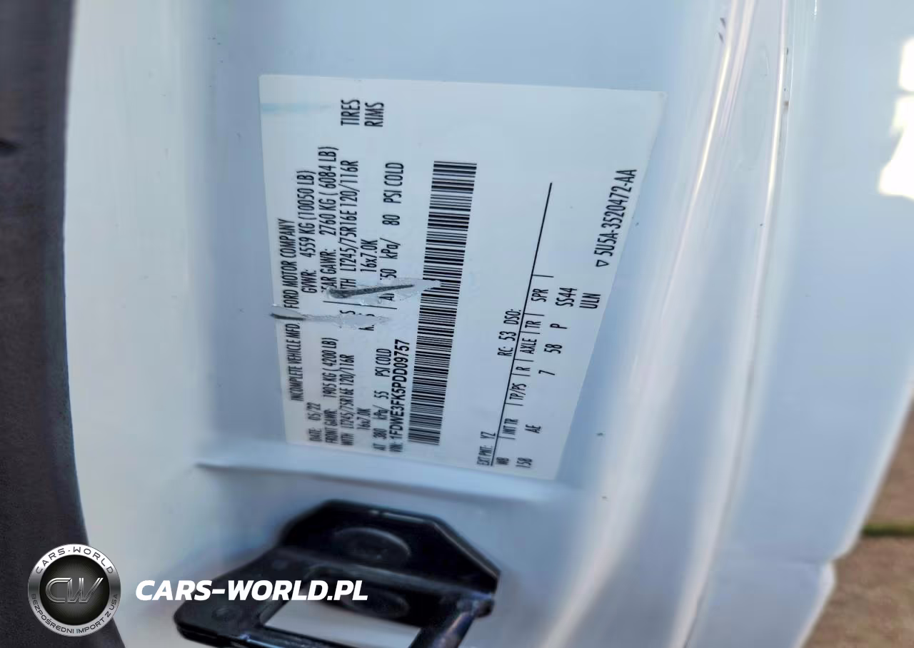 2023 Ford E350 Refrigerated Box Truck VIN:1FDWE3FK5PDD09757 - 13