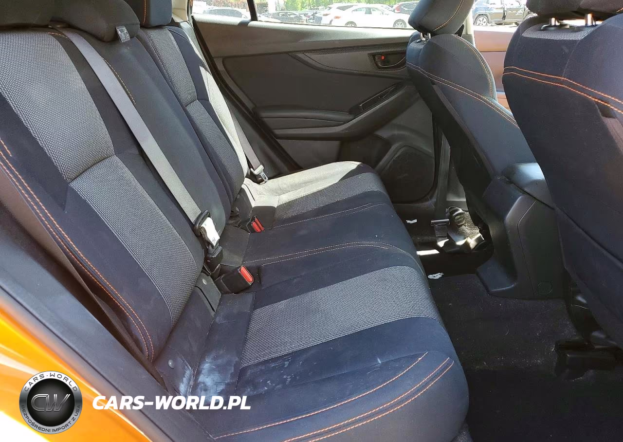 2018 Subaru Crosstrek Premium VIN:JF2GTABC4JH225304 - 10
