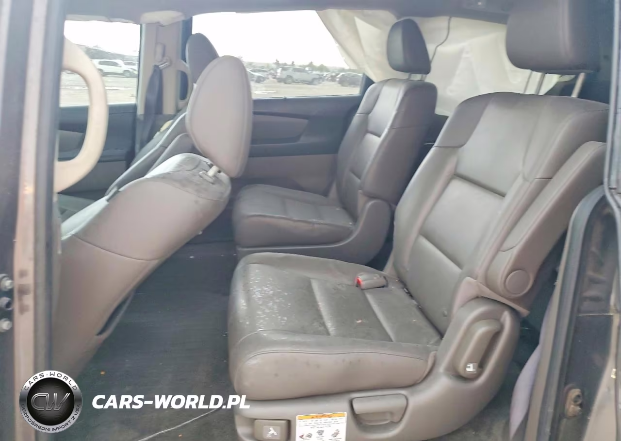 2016 Honda Odyssey Touring VIN:5FNRL5H95GB059037 - 11
