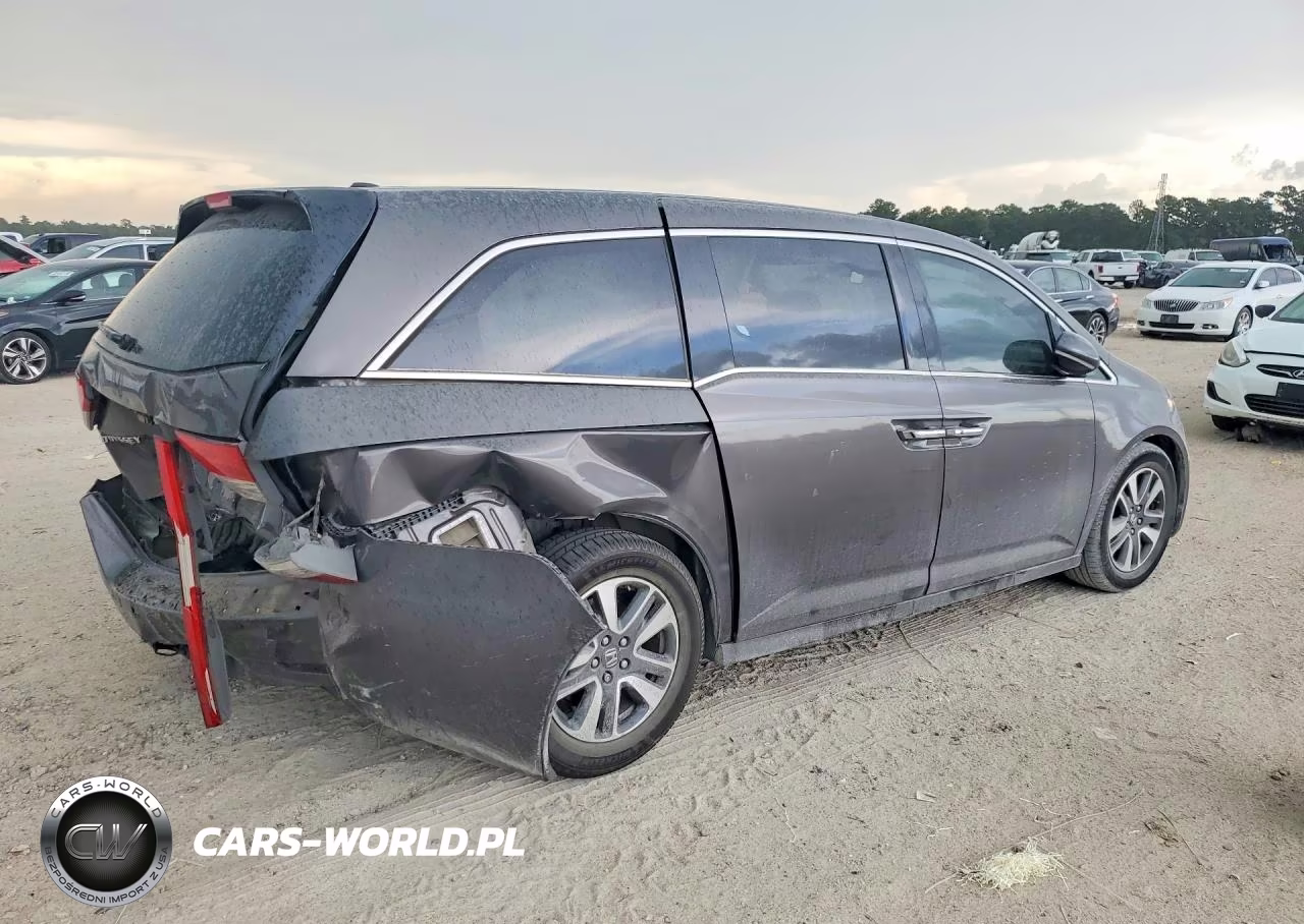 2016 Honda Odyssey Touring VIN:5FNRL5H95GB059037 - 3