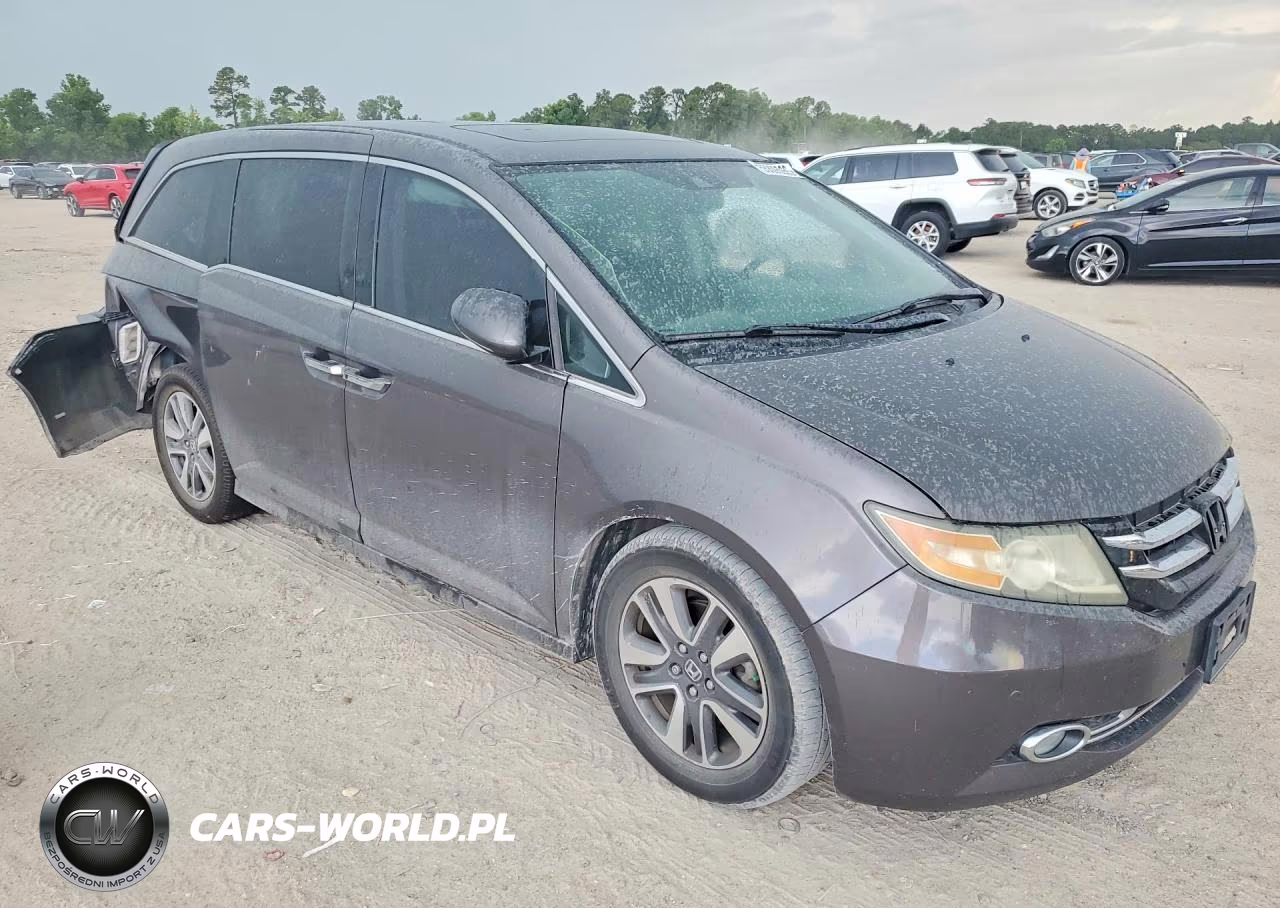 2016 Honda Odyssey Touring VIN:5FNRL5H95GB059037 - 4