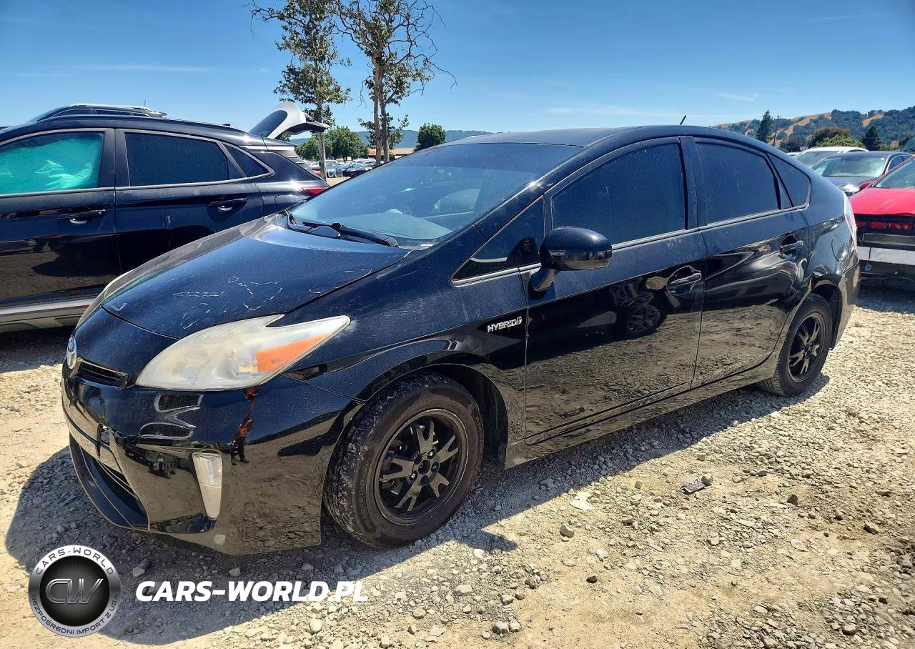 2013 Toyota Prius Two – zdjęcie 1 z 12