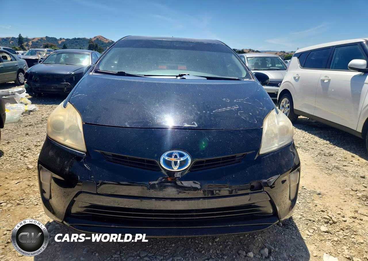 2013 Toyota Prius Two VIN:JTDKN3DU7D5635489 - 5