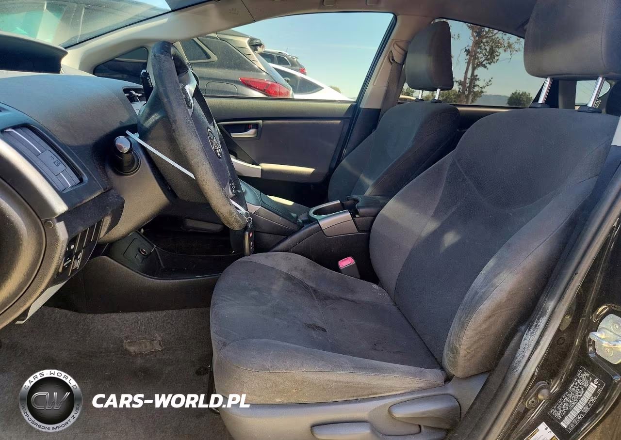 2013 Toyota Prius Two VIN:JTDKN3DU7D5635489 - 7