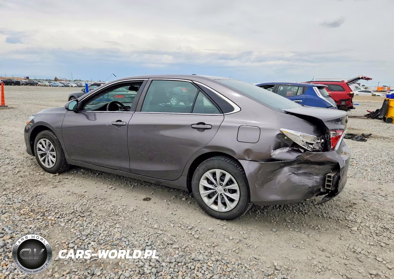 2015 Toyota Camry Le VIN:4T4BF1FK0FR444942 - 2