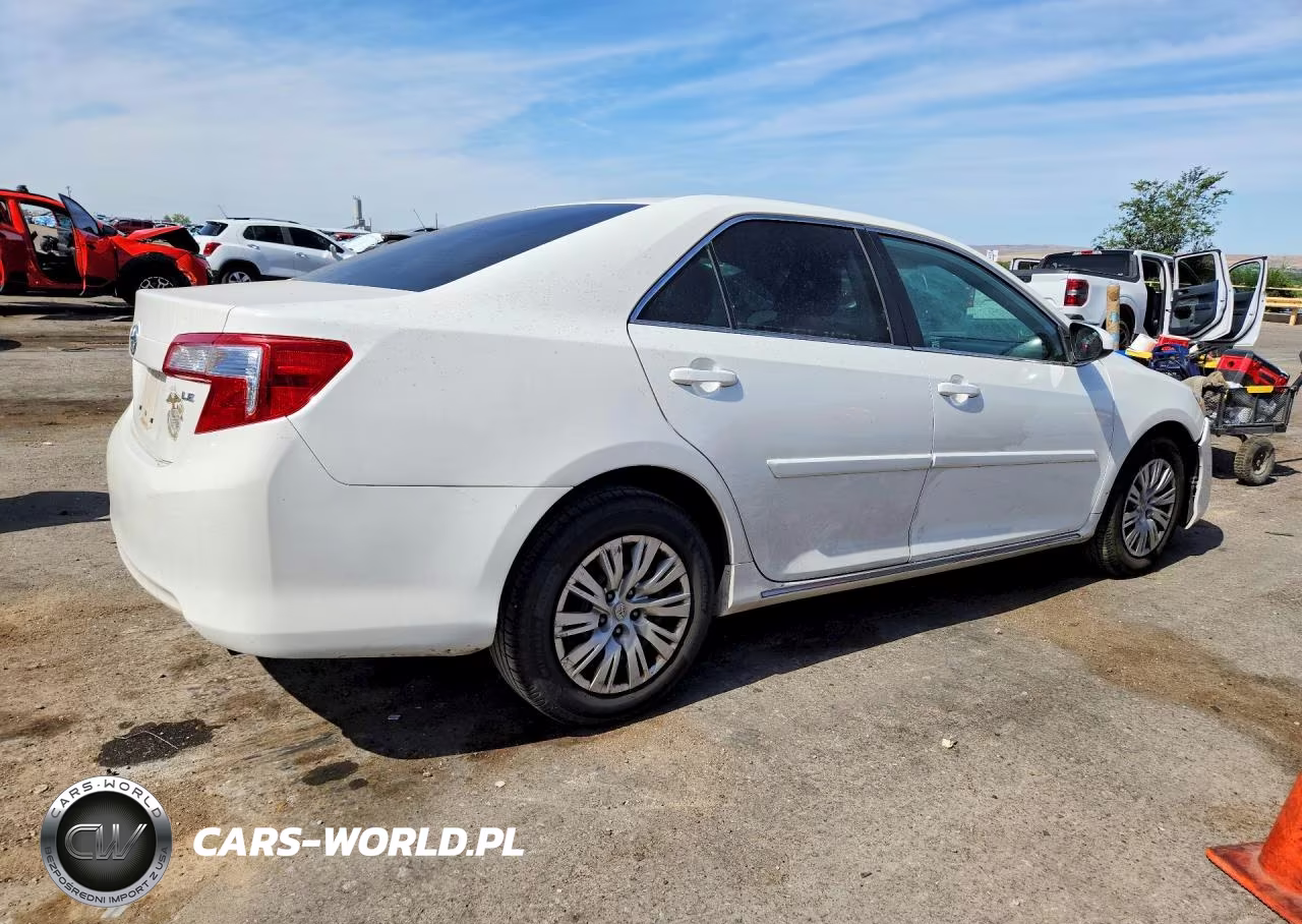 2012 Toyota Camry Le VIN:4T1BF1FK2CU557166 - 3