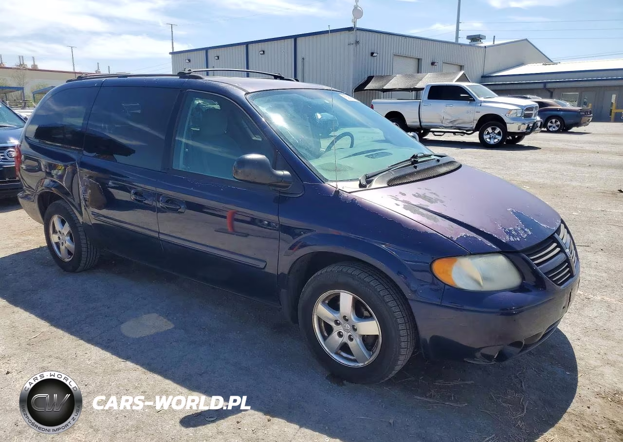 2005 Dodge Grand Caravan Sxt VIN:2D4GP44L25R296001 - 4