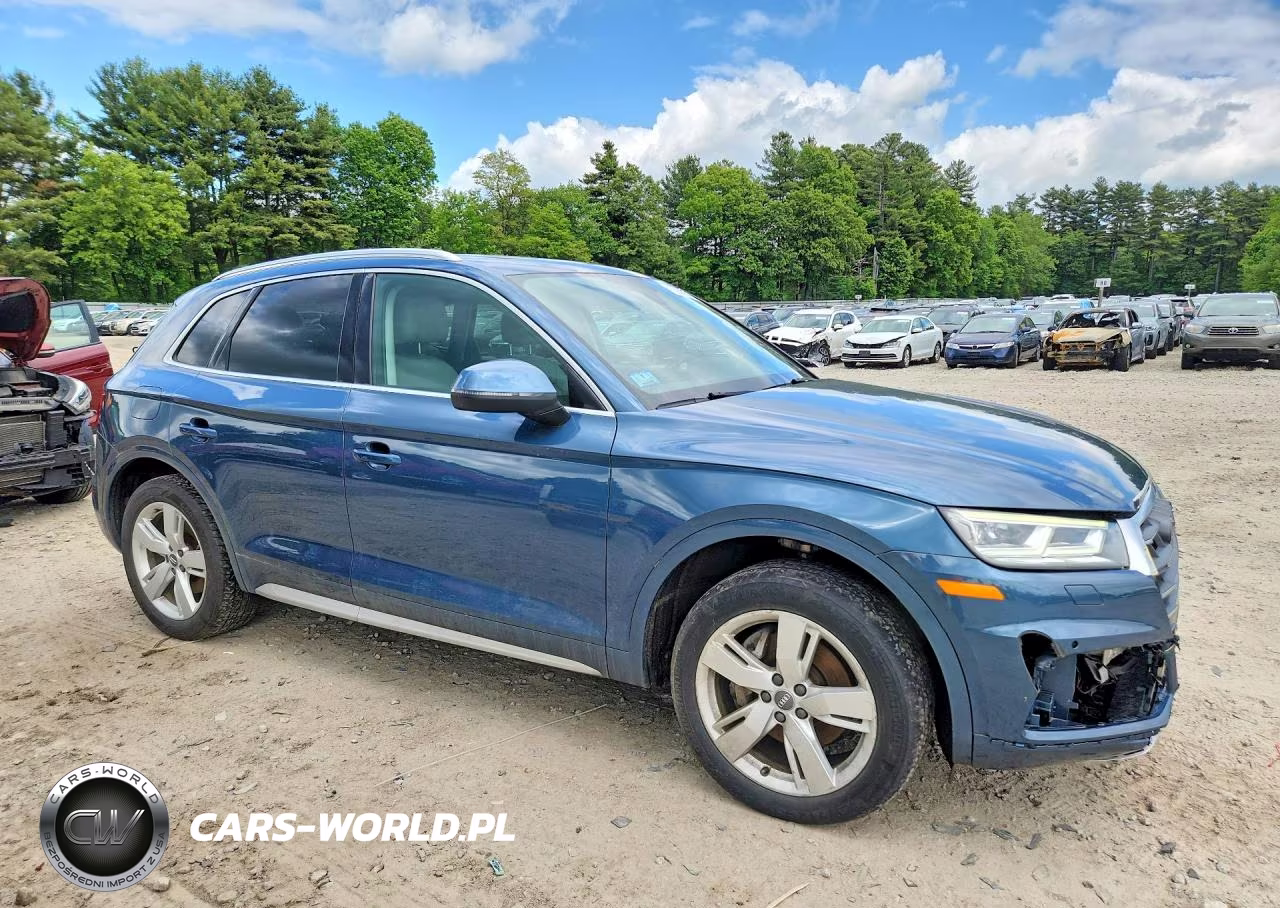 2018 Audi Q5 Premium Plus VIN:WA1BNAFY3J2233965 - 4