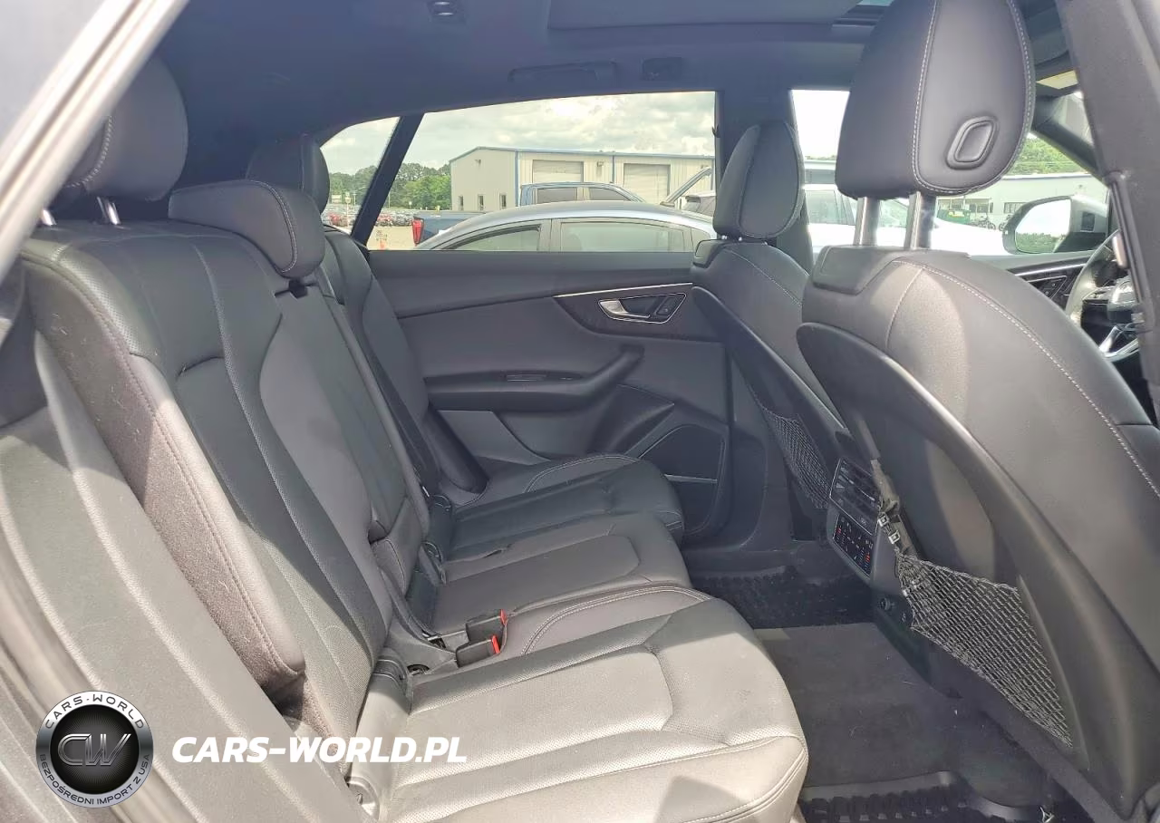 2019 Audi Q8 Premium Plus S-Line VIN:WA1EVAF15KD042165 - 11