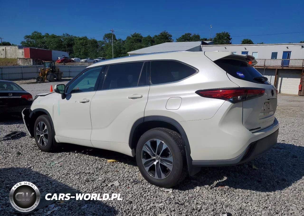 2021 Toyota Highlander Xle VIN:5TDHZRBH0MS552567 - 2