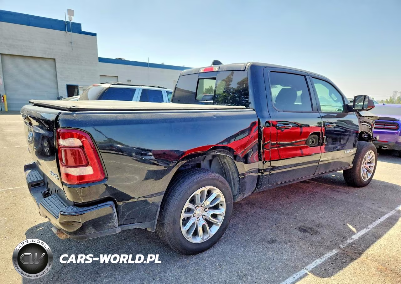 2024 Ram 1500 Laramie VIN:1C6SRFJT8RN199560 - 3