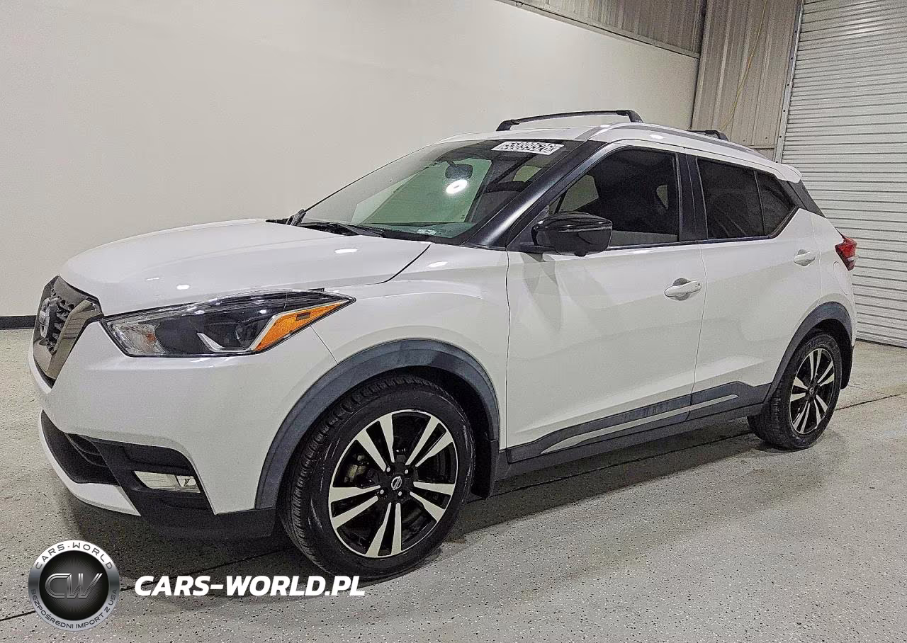 2018 Nissan Kicks Sr