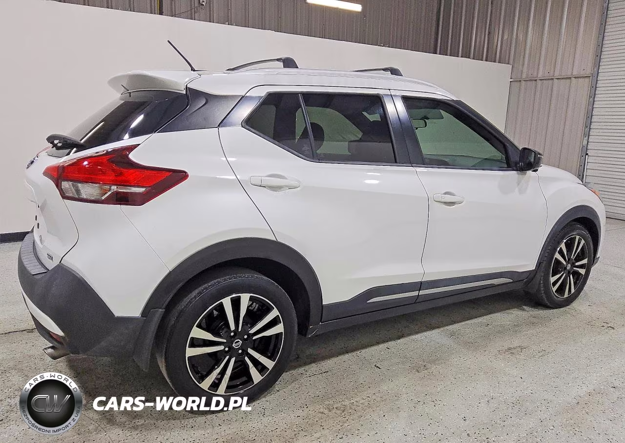 2018 Nissan Kicks Sr VIN:3N1CP5CU0JL534496 - 3