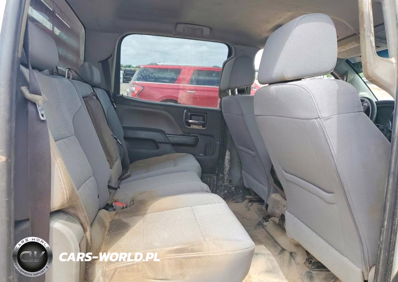 2018 Chevrolet Silverado K3500 VIN:1GC4KYCY7JF185335 - 11