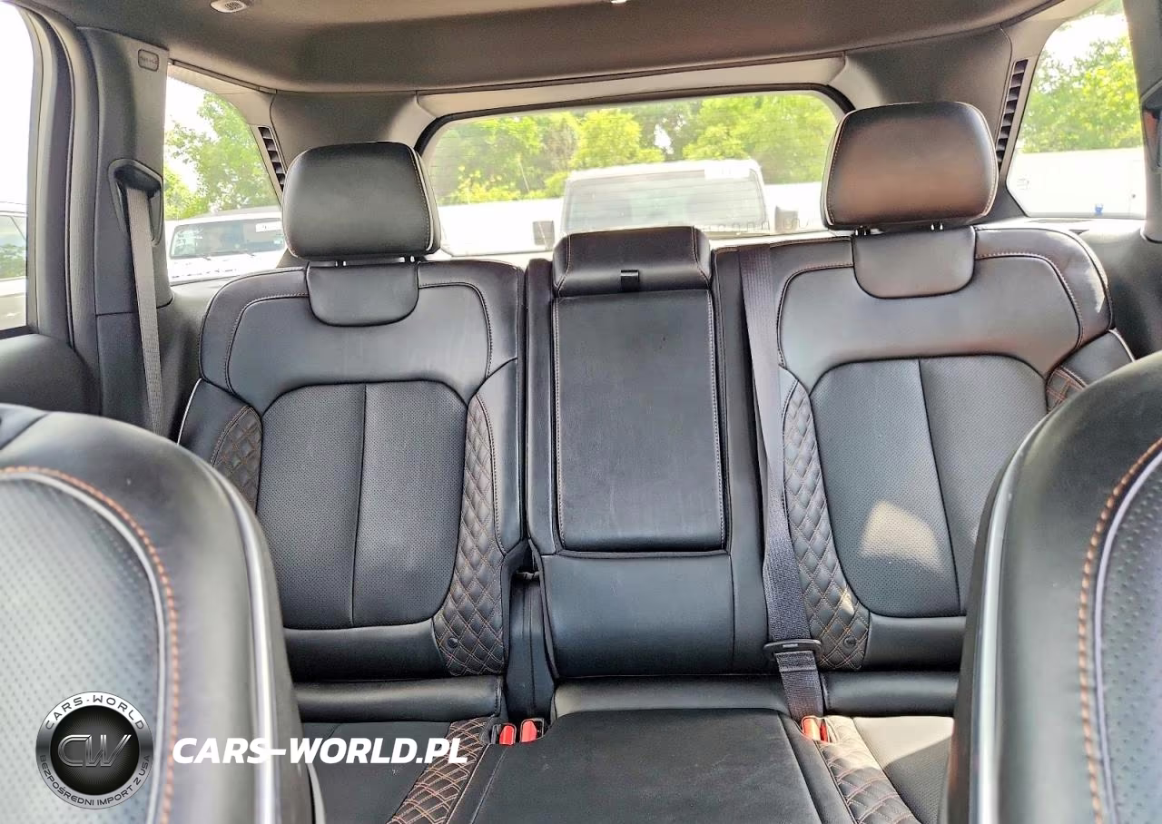 2023 Jeep Grand Cherokee Summit VIN:1C4RJHEG8PC586707 - 10