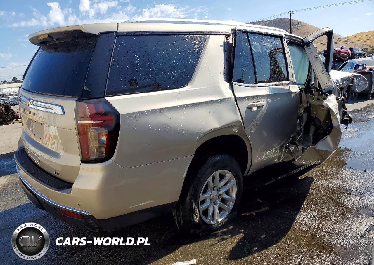 2023 Chevrolet Tahoe C1500 Lt VIN:1GNSCNKD4PR395262 - 3