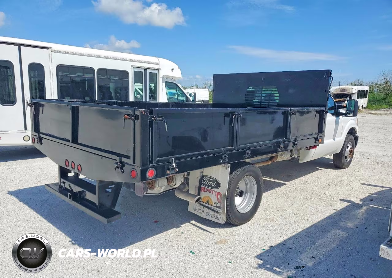 2015 Ford F350 Super Duty VIN:1FDRF3G66FEB38781 - 4
