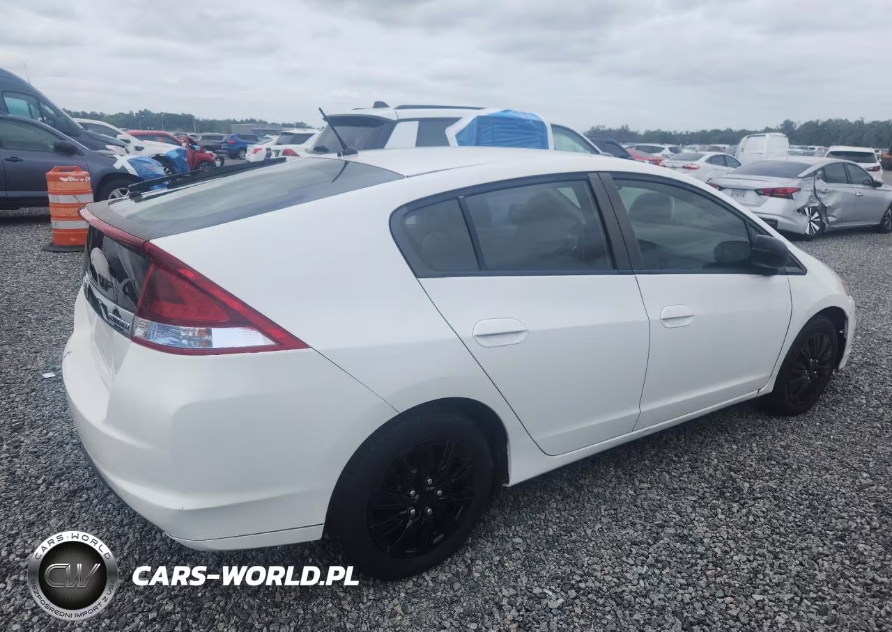 2014 Honda Insight Lx VIN:JHMZE2H56ES000101 - 3