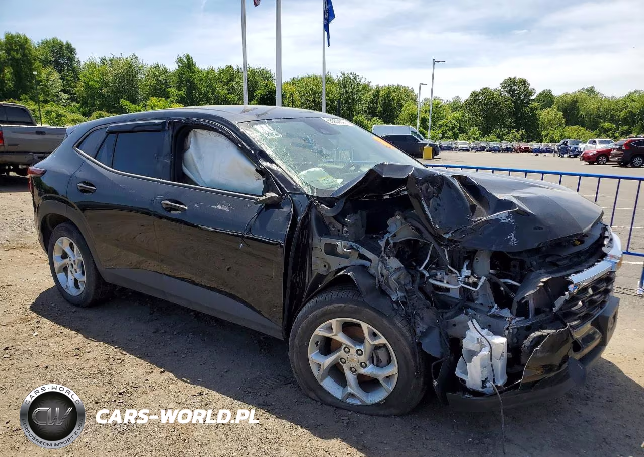 2025 Chevrolet Trax Ls VIN:KL77LFEP3SC108819 - 4