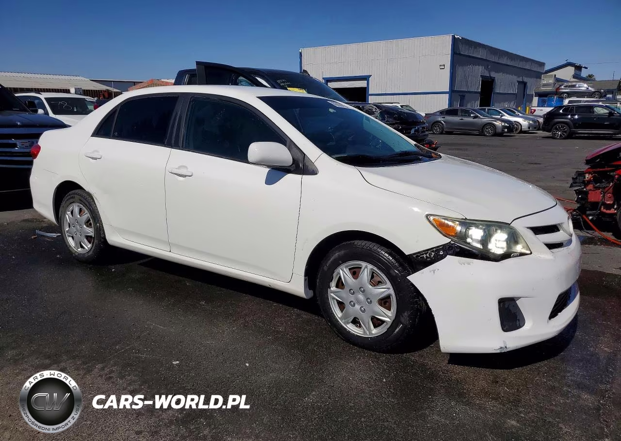 2011 Toyota Corolla Le VIN:2T1BU4EE4BC610405 - 4