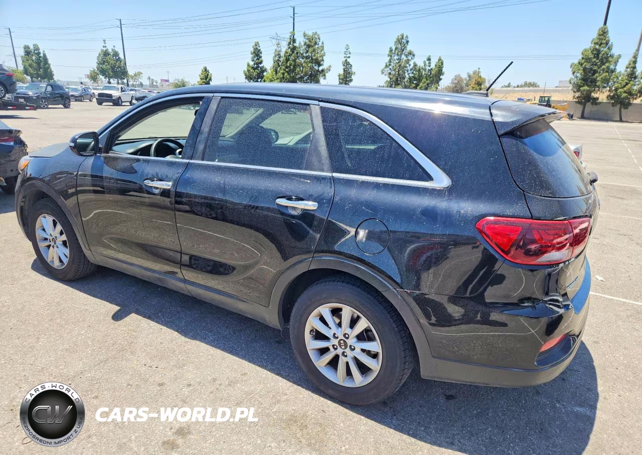 2019 Kia Sorento L VIN:5XYPG4A34KG456302 - 2