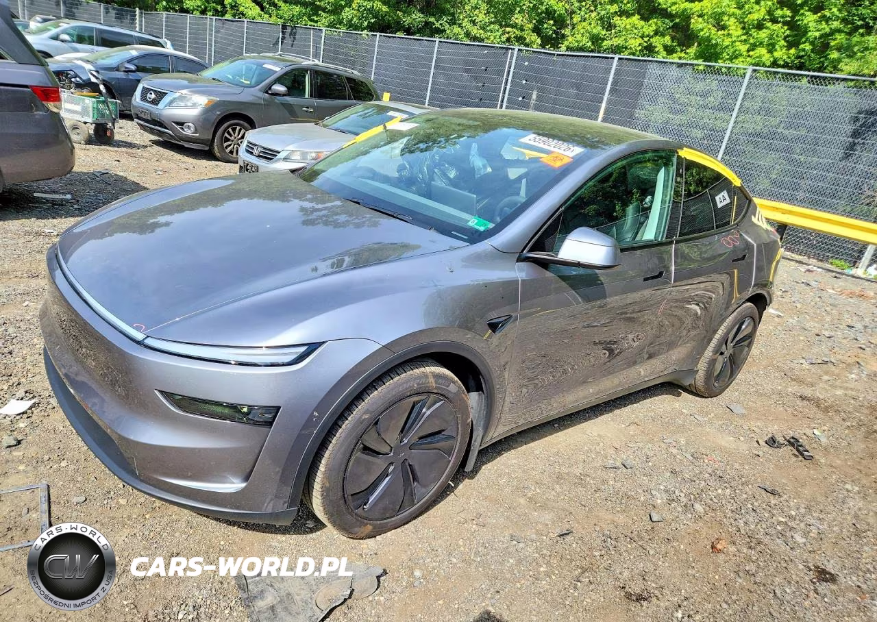 2026 Tesla Model Y – zdjęcie 1 z 13