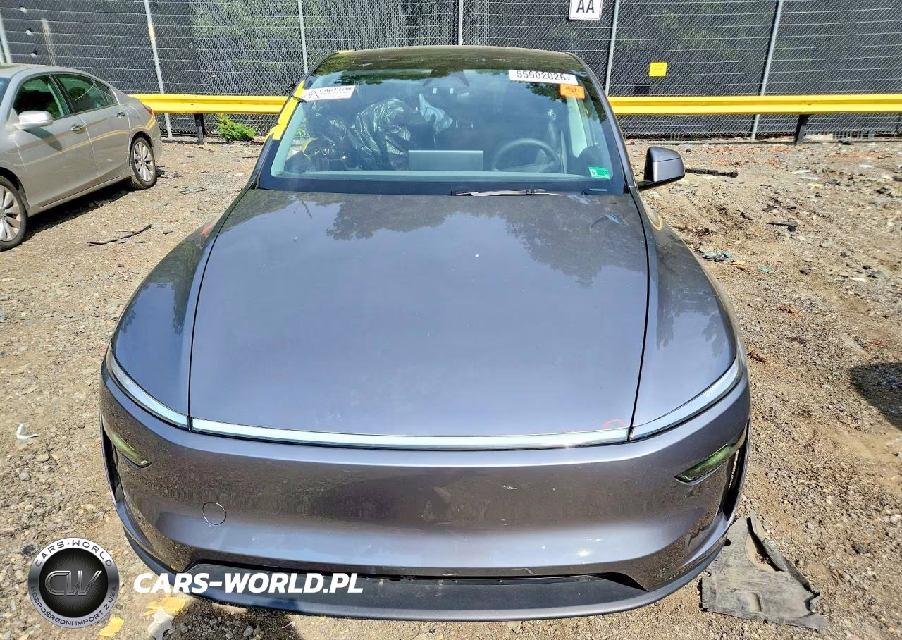 2026 Tesla Model Y VIN:7SAYGDEE5TA406808 - 5