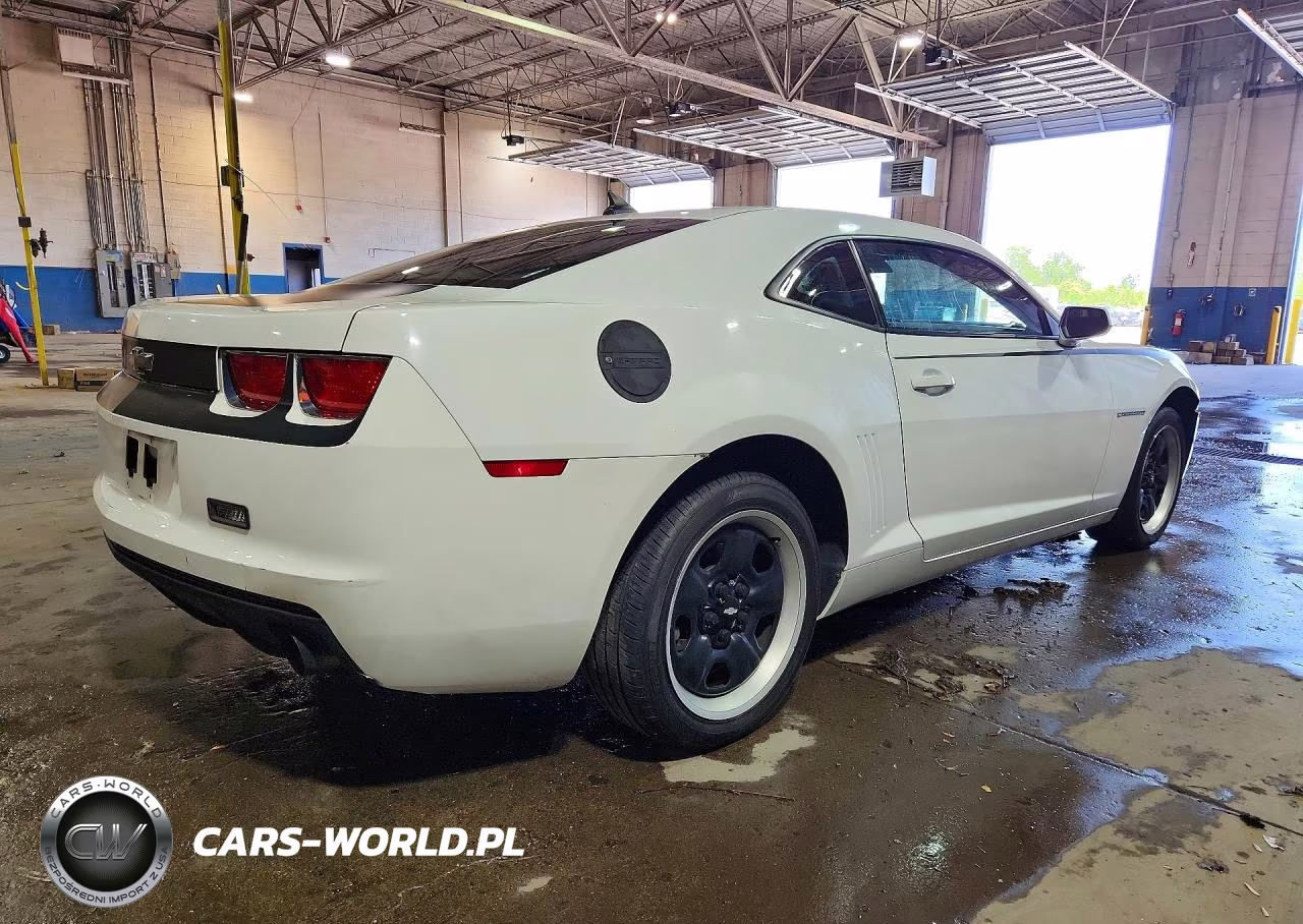 2010 Chevrolet Camaro Ls VIN:2G1FA1EV7A9154142 - 3