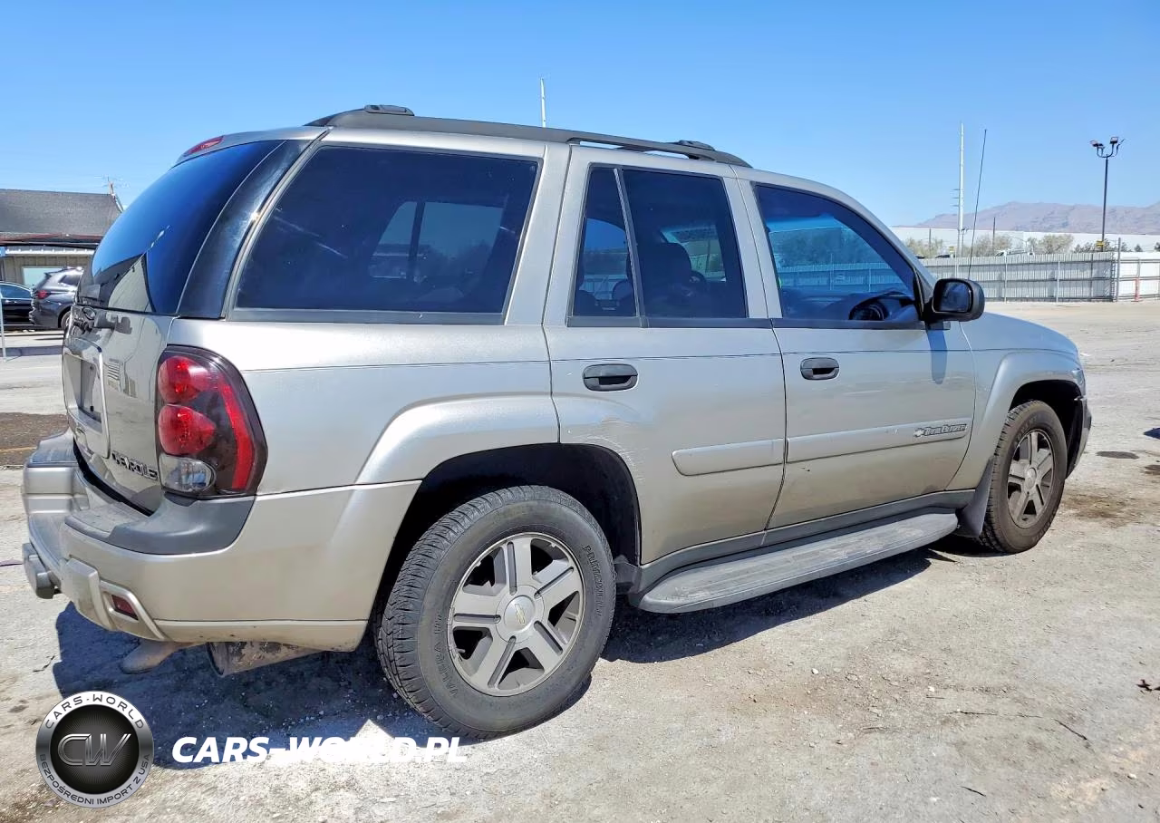 2002 Chevrolet Trailblazer VIN:1GNDT13S522320036 - 3