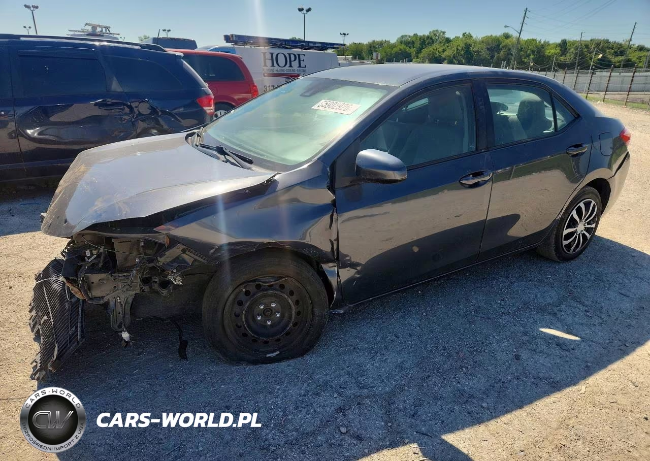 2017 TOYOTA COROLLA LE