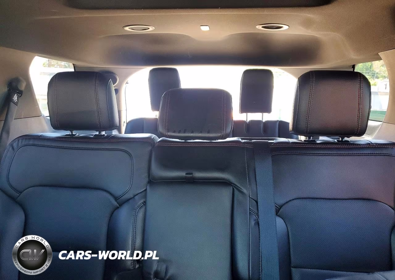2019 Ford Explorer Sport VIN:1FM5K8GTXKGB51061 - 10
