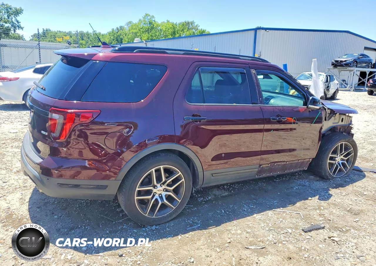 2019 Ford Explorer Sport VIN:1FM5K8GTXKGB51061 - 3