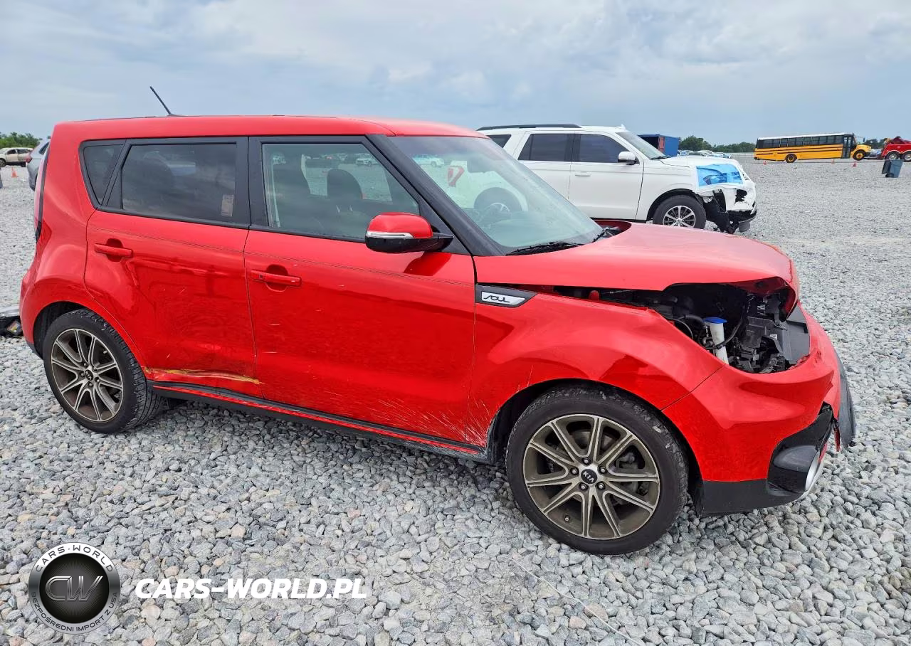 2018 Kia Soul ! VIN:KNDJX3AA0J7615813 - 4