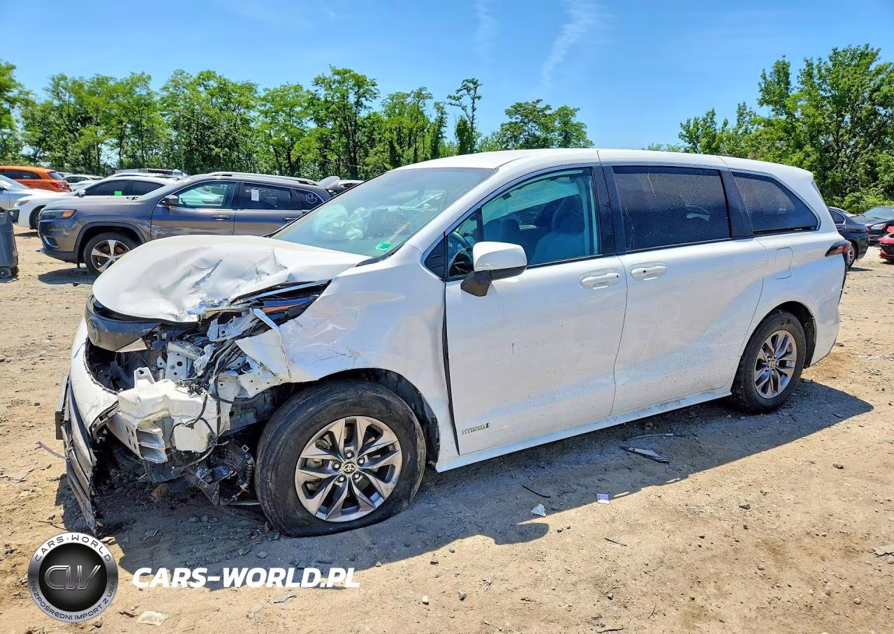2021 Toyota Sienna Le