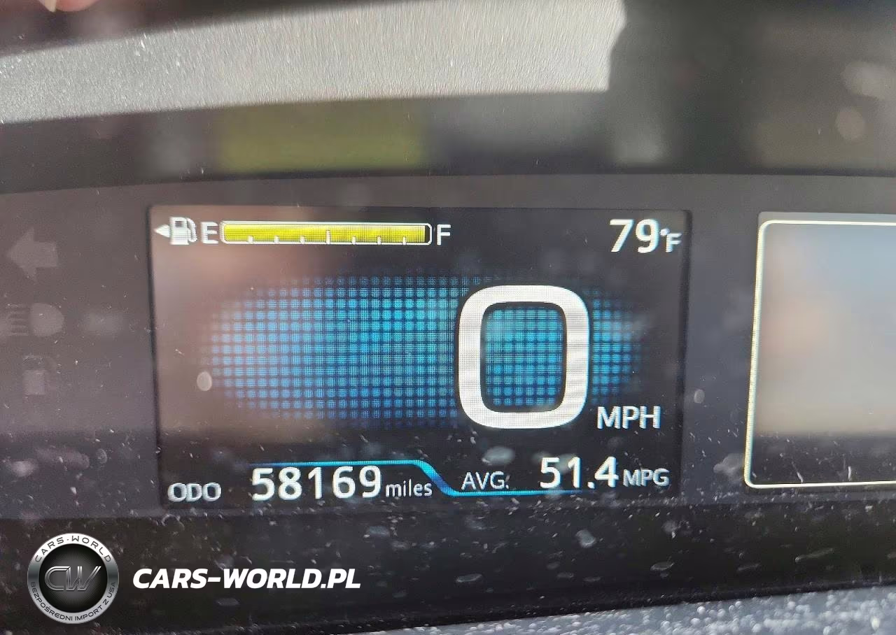 2017 Toyota Prius Two VIN:JTDKBRFU1H3044228 - 9