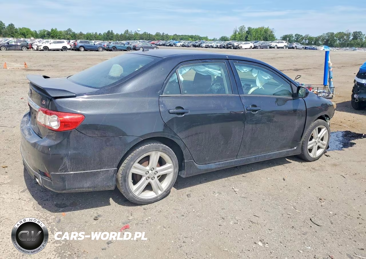 2013 Toyota Corolla S VIN:2T1BU4EE2DC008251 - 3