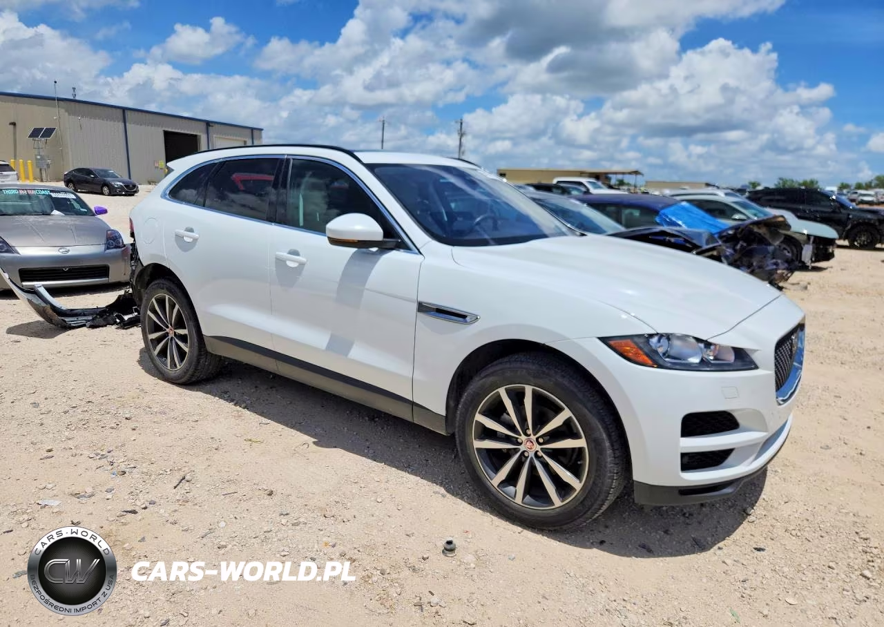 2020 Jaguar F-Pace Prestige VIN:SADCK2FX3LA619671 - 4