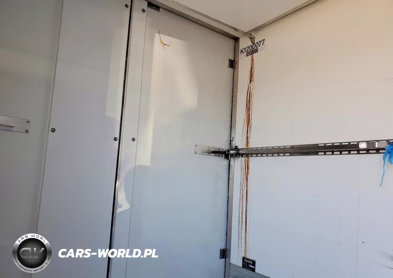 2020 Ford Transit Delivery Truck VIN:1FDBW5Z86LKA95584 - 10