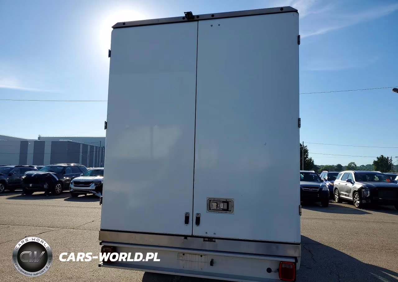 2020 Ford Transit Delivery Truck VIN:1FDBW5Z86LKA95584 - 6