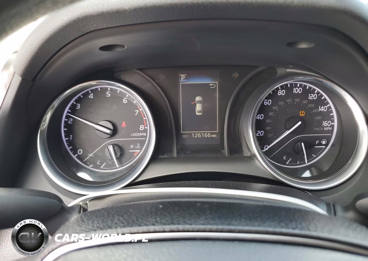 2019 Toyota Camry Le VIN:4T1B11HK1KU247455 - 9