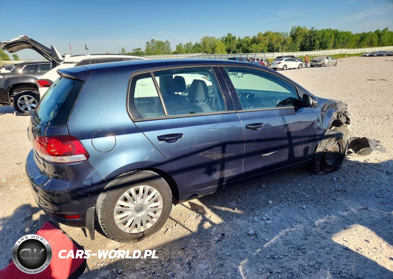 2014 Volkswagen Golf VIN:WVWDB7AJ1EW001030 - 3