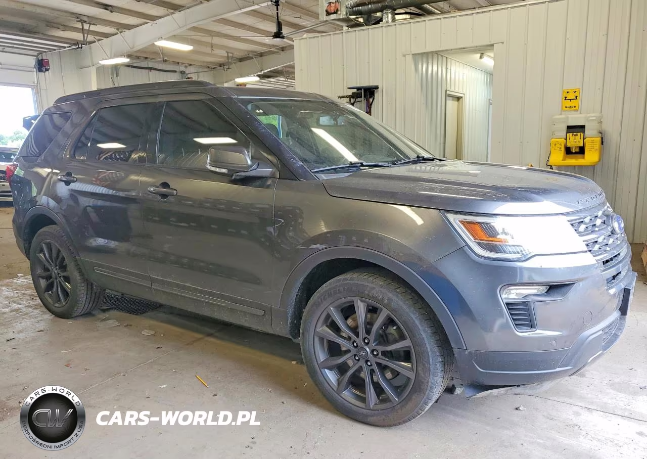 2018 Ford Explorer Xlt VIN:1FM5K8D86JGC14400 - 4