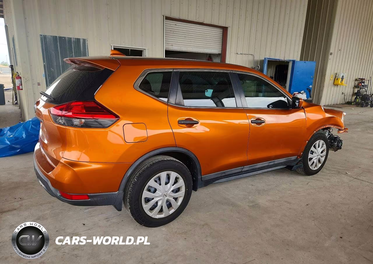 2017 Nissan Rogue S VIN:5N1AT2MT3HC812037 - 3