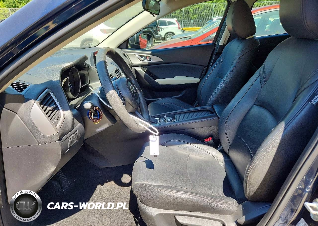 2018 Mazda 3 Sport VIN:3MZBN1U73JM161543 - 7