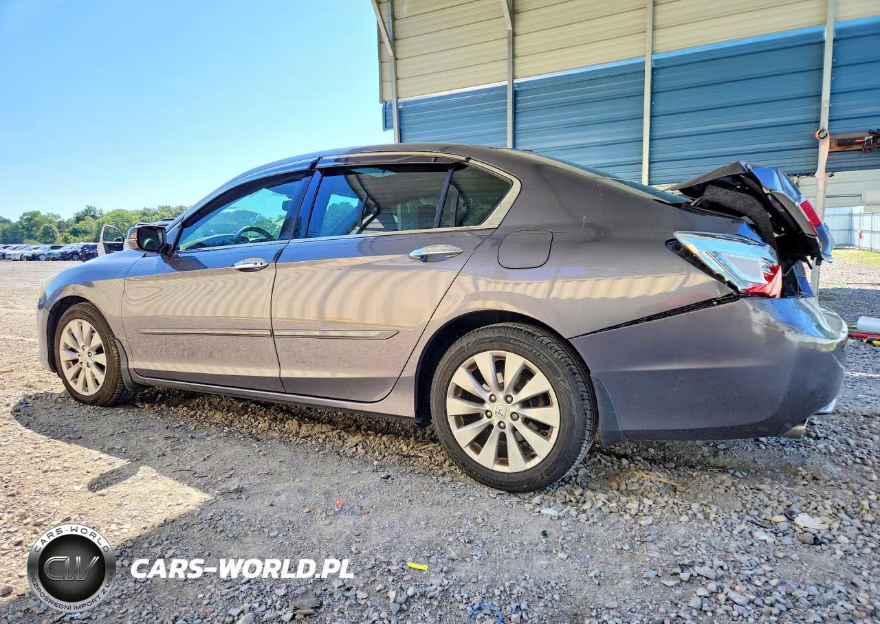 2015 Honda Accord Touring VIN:1HGCR3F95FA026737 - 2