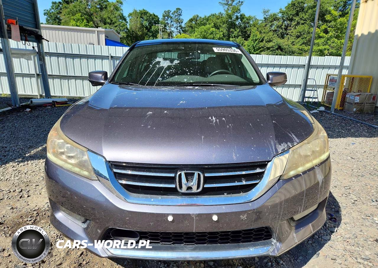 2015 Honda Accord Touring VIN:1HGCR3F95FA026737 - 5