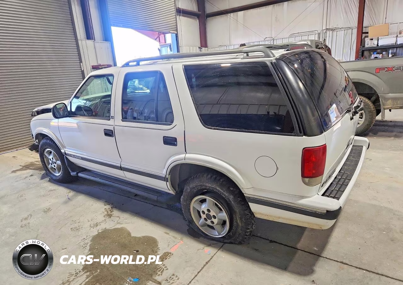1997 Chevrolet Blazer VIN:1GNDT13WXV2238293 - 2