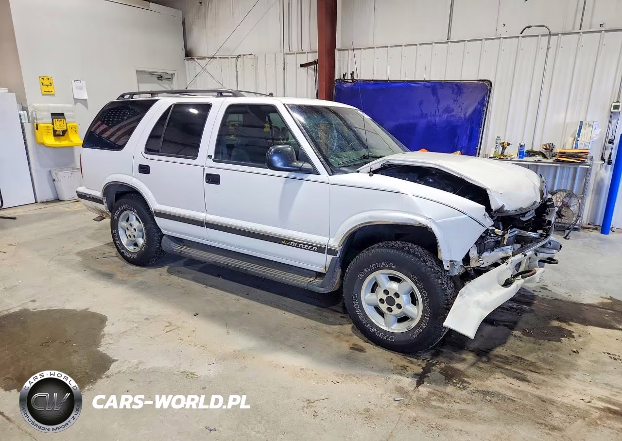1997 Chevrolet Blazer VIN:1GNDT13WXV2238293 - 4