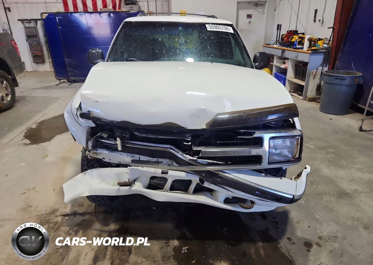 1997 Chevrolet Blazer VIN:1GNDT13WXV2238293 - 5